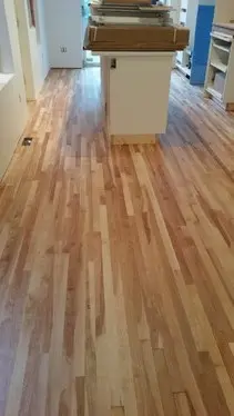 plancher de cuisine en bois