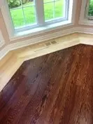 Sablage de plancher bois franc 2 couleures